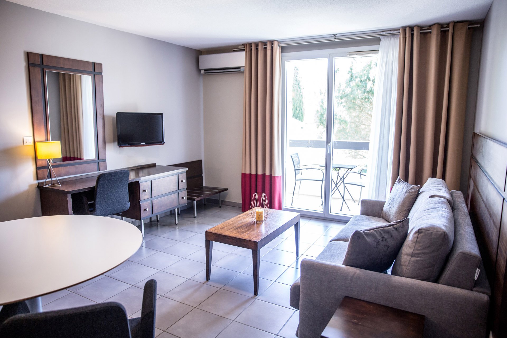 Les Pins Galants | Hotel Residence Toulouse